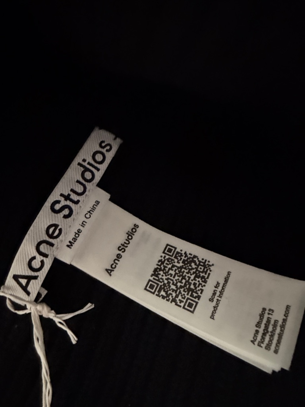 💯 % authentic. Like New. With TAG. 
Acne Black Ribbed Knit Beanie - Picture 4 of 5